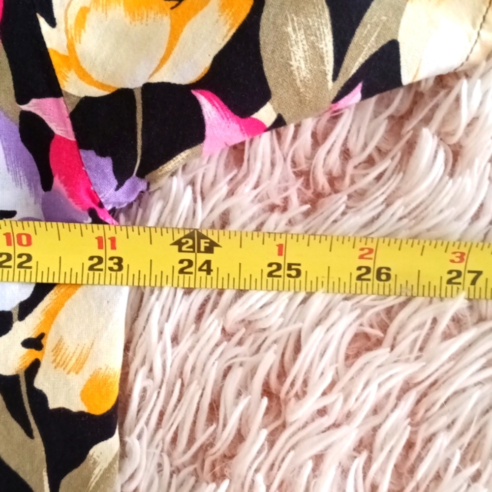 🌺VTG floral polka dot button down shirt - Picture 6 of 7